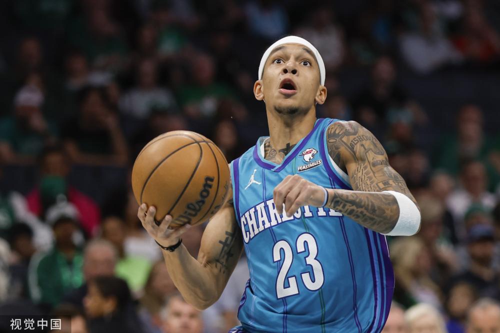 后者毫无犹 后者毫无犹