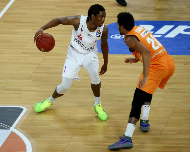 郑钦文在比 郑钦文在比