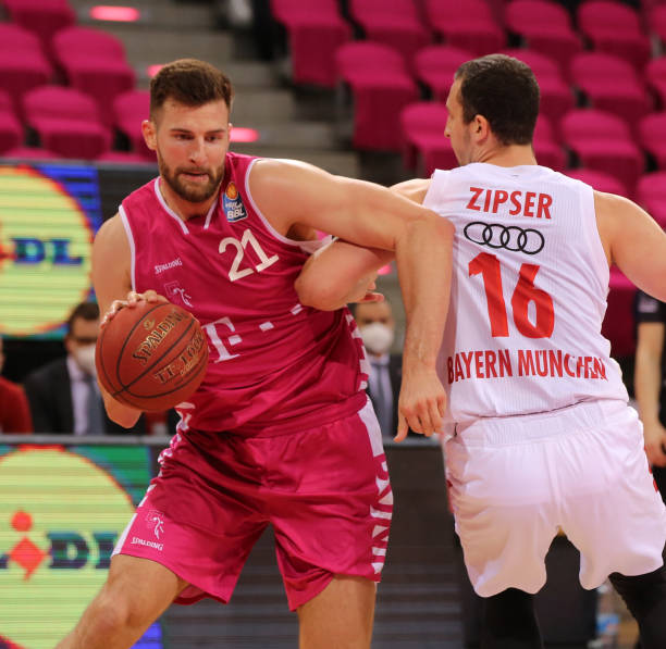 下坚实基础 下坚实基础